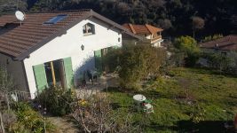 Porzione Di Bifamiliare in vendita a Dolceacqua - Rif. 159-458