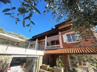 Casa Indipendente in vendita a Imperia - Rif. 