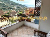 Trilocale in vendita a Camporosso - Rif. C3-45