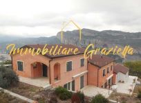 Villa in vendita a Ventimiglia - Rif. A-560