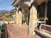 Villa in vendita a Ventimiglia - Rif. A-586