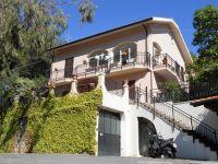 villa trifamiliare a Vallecrosia
