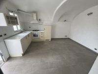 Appartamento in vendita a Imperia - Rif. 