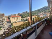 Appartamento in vendita a Imperia - Rif. 