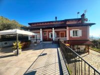 Casa Indipendente in vendita a Imperia - Rif. 