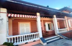 Casa Indipendente in vendita a Imperia - Rif. 