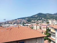 Appartamento in vendita a Imperia - Rif. 