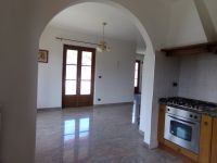 Casa Indipendente in vendita a Imperia - Rif. 
