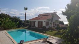 Villa in vendita a Sanremo - Rif. V000750