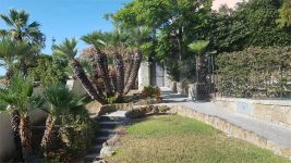 Villa in vendita a Sanremo - Rif. V000750