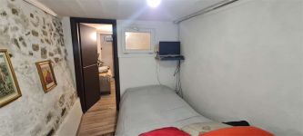 Magazzino in vendita a Sanremo - Rif. V001058