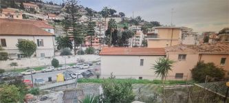 Trilocale in vendita a Sanremo - Rif. V001032