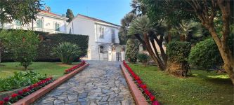 Quadrilocale in vendita a Sanremo - Rif. V001124