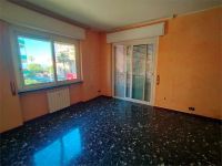 Trilocale in vendita a Ventimiglia - Rif. VE T92-av