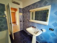 Trilocale in vendita a Ventimiglia - Rif. VE T92-av