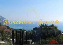 Villa in vendita a Ospedaletti - Rif. C5-16