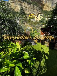 appartamento in villa a Ventimiglia