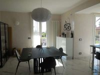 Appartamento In Villa in vendita a Ventimiglia - Rif. A-551