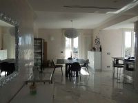 Appartamento In Villa in vendita a Ventimiglia - Rif. A-551