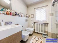 Appartamento In Villa in vendita a Castel D'azzano - Rif. V003595