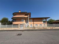 Villa in vendita a Salizzole - Rif. V003602
