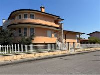 Villa in vendita a Bovolone - Rif. V003666