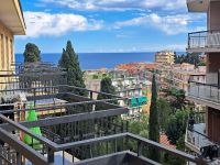 trilocale a San Remo